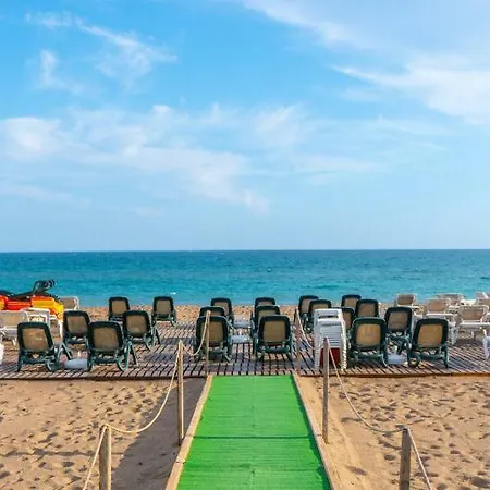 فندق Dionisus 4*